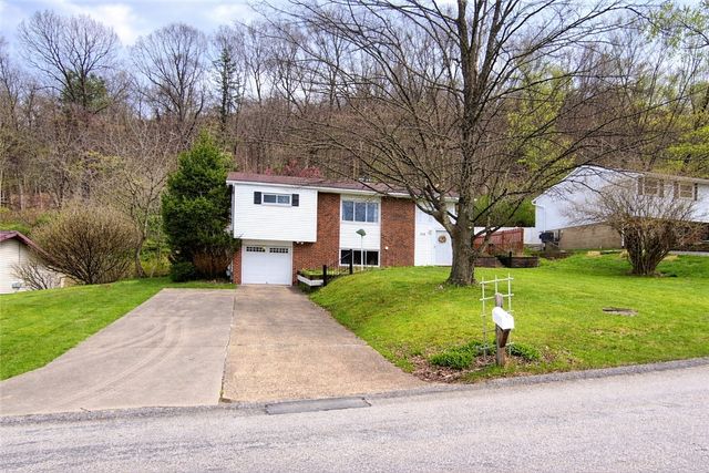 125 Alpine Village Drive, Monroeville, PA 15146