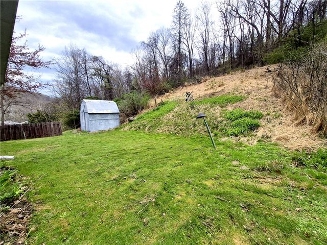 125 Alpine Village Drive, Monroeville, PA 15146