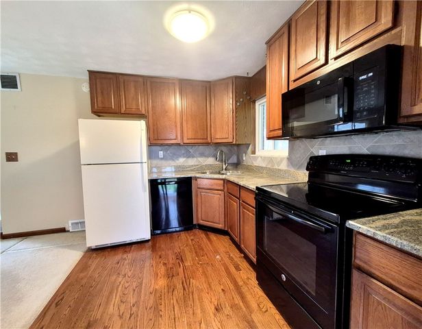 125 Alpine Village Drive, Monroeville, PA 15146