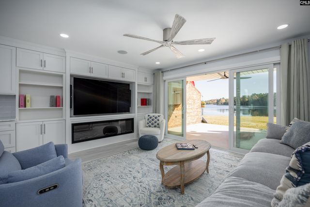 9 Beach Road, Lexington, SC 29072