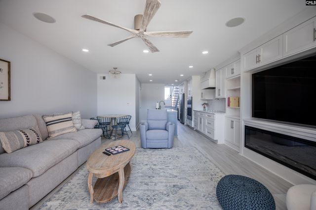 9 Beach Road, Lexington, SC 29072