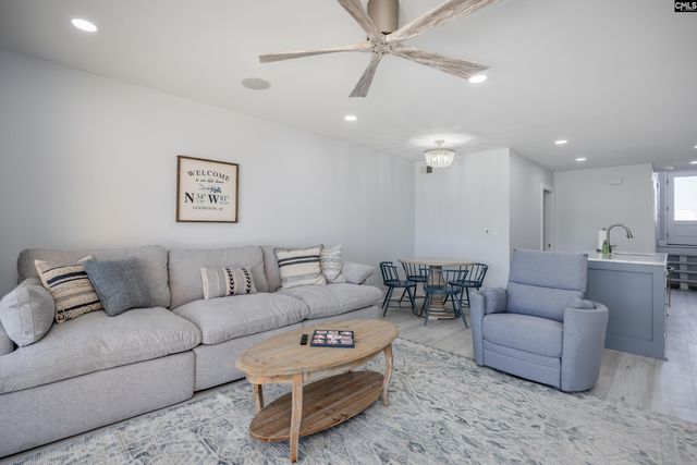 9 Beach Road, Lexington, SC 29072