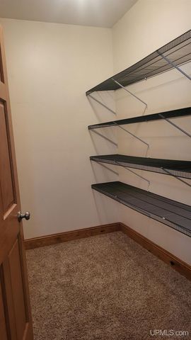 W8310 Meyer Lane, Crivitz V-wi, WI 54114