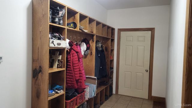 W8310 Meyer Lane, Crivitz V-wi, WI 54114