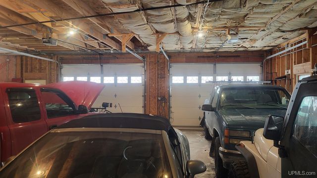 W8310 Meyer Lane, Crivitz V-wi, WI 54114