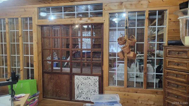 W8310 Meyer Lane, Crivitz V-wi, WI 54114