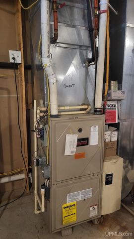 W8310 Meyer Lane, Crivitz V-wi, WI 54114