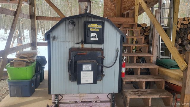 W8310 Meyer Lane, Crivitz V-wi, WI 54114