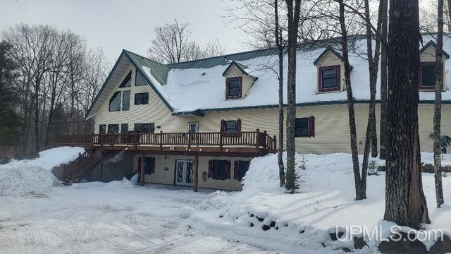 W8310 Meyer Lane, Crivitz V-wi, WI 54114