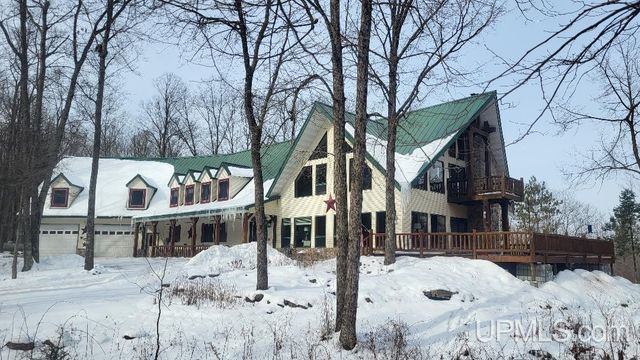 W8310 Meyer Lane, Crivitz V-wi, WI 54114
