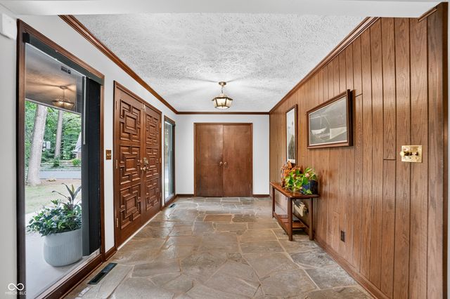 7255 Tuliptree Trail, Indianapolis, IN 46256