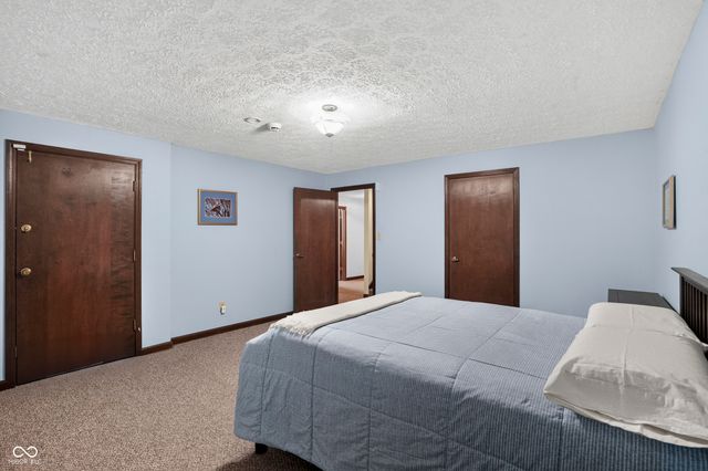 7255 Tuliptree Trail, Indianapolis, IN 46256