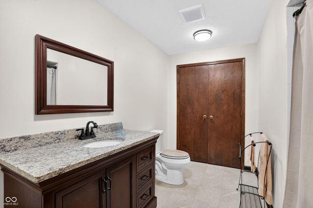 7255 Tuliptree Trail, Indianapolis, IN 46256