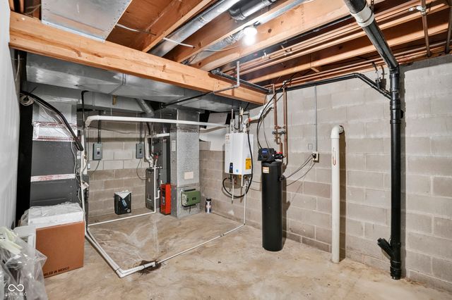 7255 Tuliptree Trail, Indianapolis, IN 46256