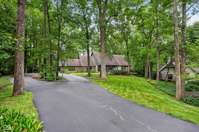 7255 Tuliptree Trail, Indianapolis, IN 46256
