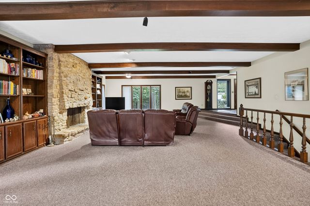 7255 Tuliptree Trail, Indianapolis, IN 46256