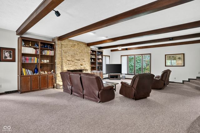 7255 Tuliptree Trail, Indianapolis, IN 46256