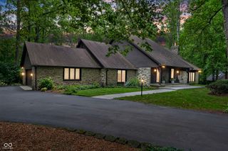 7255 Tuliptree Trail, Indianapolis, IN 46256