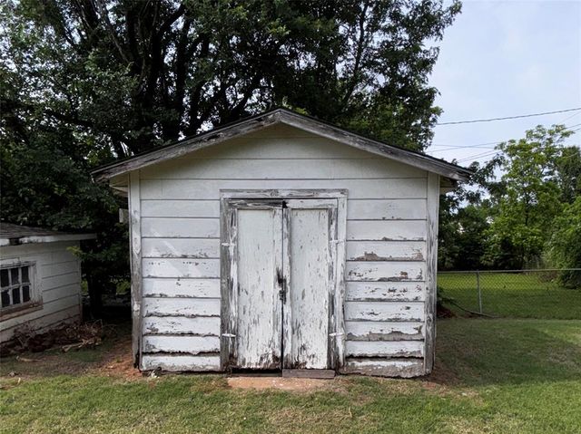 1625 N Louisa Avenue, Shawnee, OK 74804
