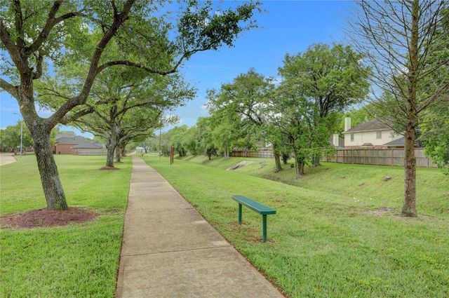 6510 Acorn Court, Pearland, TX 77584