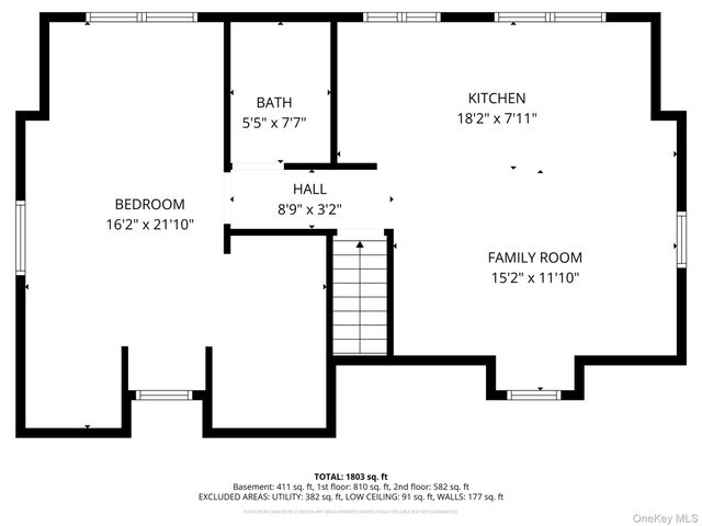 21 Adams Street N, Farmingdale, NY 11735