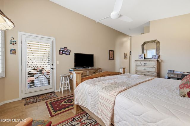2749 S Greenside Place, Green Valley, AZ 85614