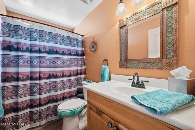 2749 S Greenside Place, Green Valley, AZ 85614