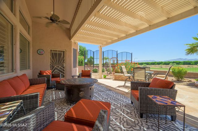 2749 S Greenside Place, Green Valley, AZ 85614