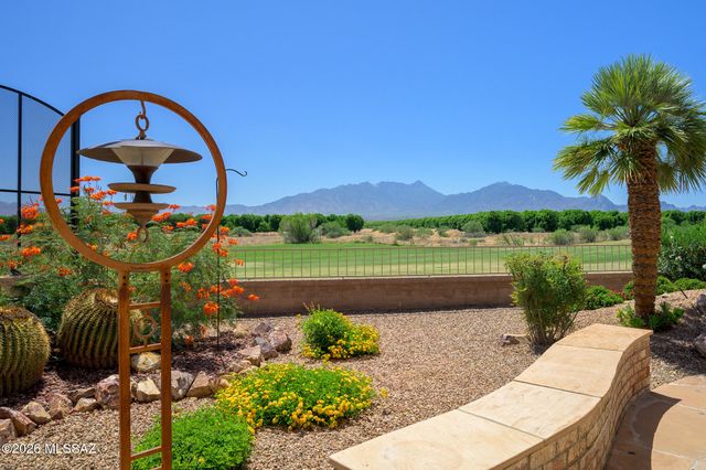 2749 S Greenside Place, Green Valley, AZ 85614
