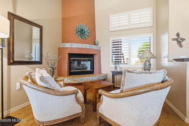 2749 S Greenside Place, Green Valley, AZ 85614