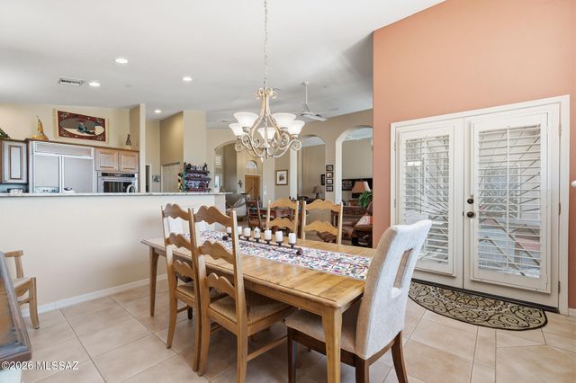 2749 S Greenside Place, Green Valley, AZ 85614