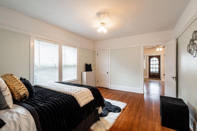 3915 N Downer AVENUE, Shorewood, WI 53211