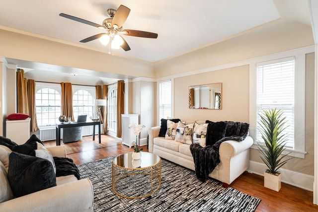 3915 N Downer AVENUE, Shorewood, WI 53211