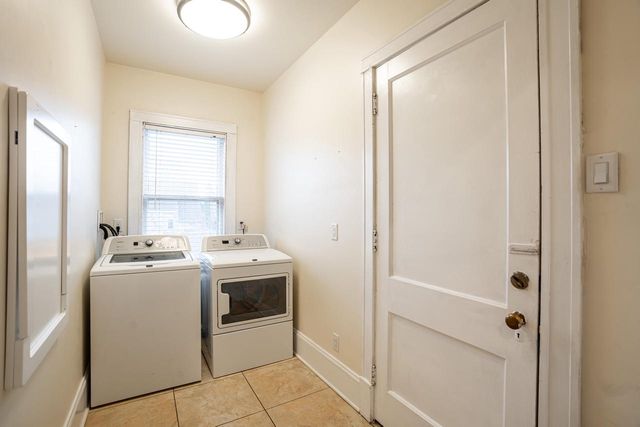 3915 N Downer AVENUE, Shorewood, WI 53211