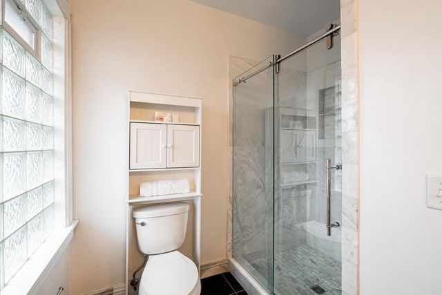 3915 N Downer AVENUE, Shorewood, WI 53211