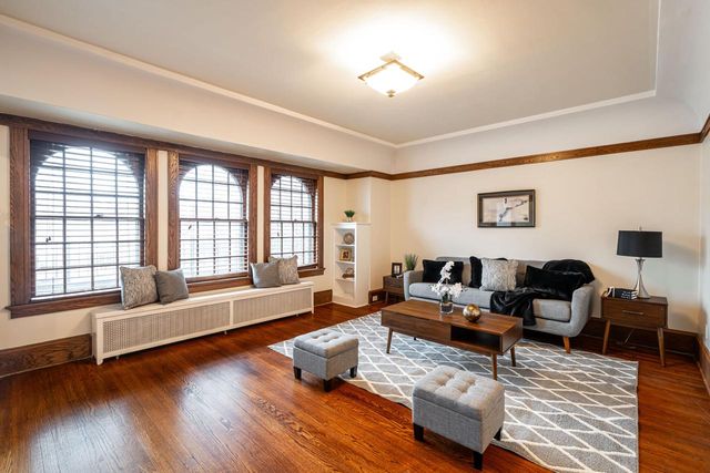 3915 N Downer AVENUE, Shorewood, WI 53211