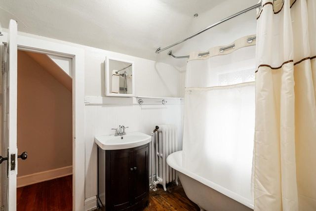 3915 N Downer AVENUE, Shorewood, WI 53211