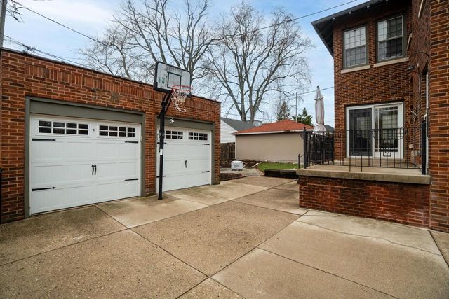 3915 N Downer AVENUE, Shorewood, WI 53211