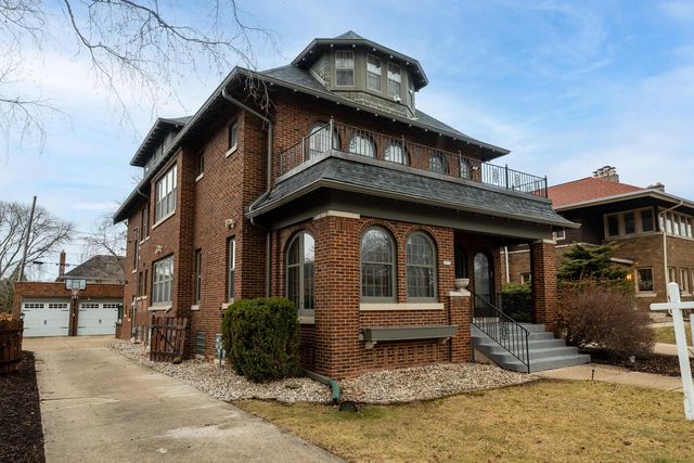 3915 N Downer AVENUE, Shorewood, WI 53211