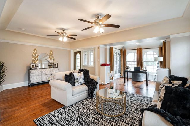 3915 N Downer AVENUE, Shorewood, WI 53211