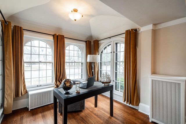 3915 N Downer AVENUE, Shorewood, WI 53211