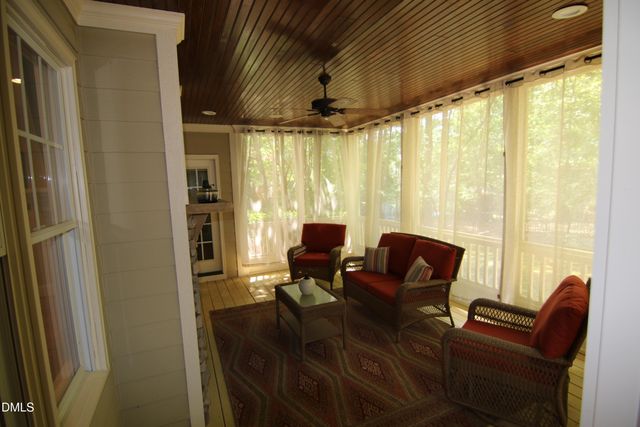 8104 Henderson Road, Apex, NC 27539