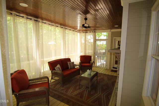 8104 Henderson Road, Apex, NC 27539