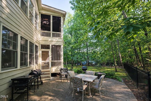 8104 Henderson Road, Apex, NC 27539