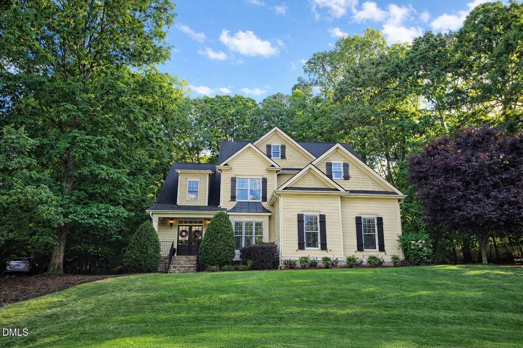 8104 Henderson Road, Apex, NC 27539