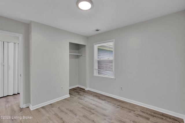 9508 Yellow Pine Ct, Louisville, KY 40229