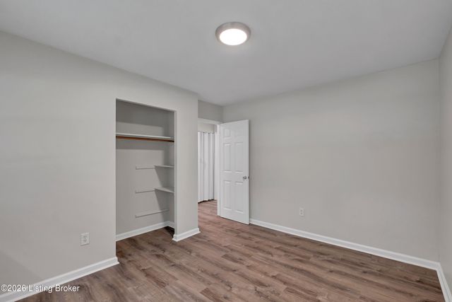 9508 Yellow Pine Ct, Louisville, KY 40229