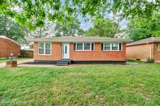 9508 Yellow Pine Ct, Louisville, KY 40229