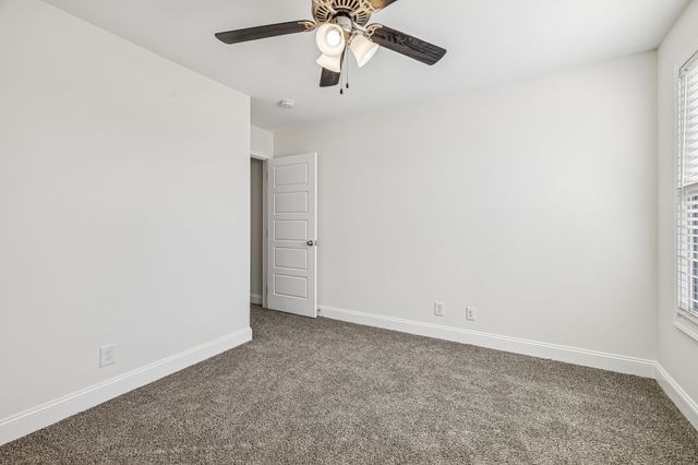 1103 Eagles View Dr, Clarksville, TN 37040