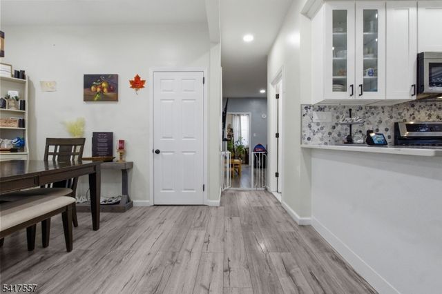 103 Rutherford Pl, North Arlington Boro, NJ 07031